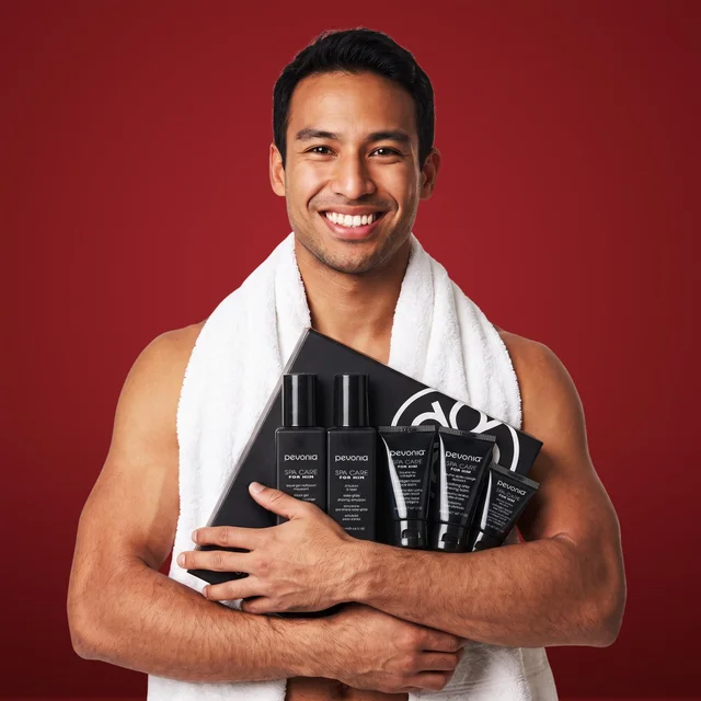 Clean & Smooth Collagen Repair For Him Gift Set